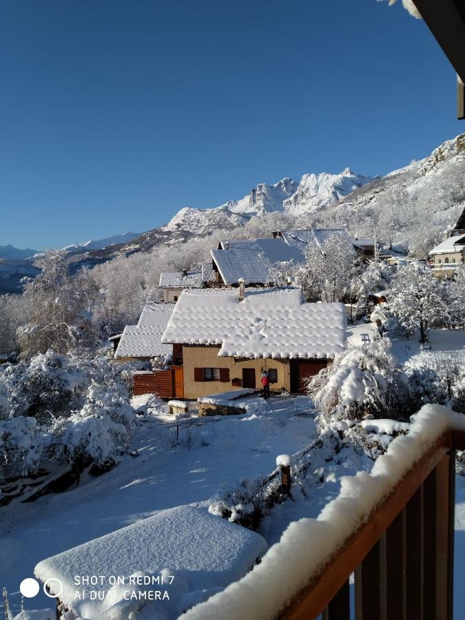 Chez Bear Bed & Breakfast Briancon  Bagian luar foto