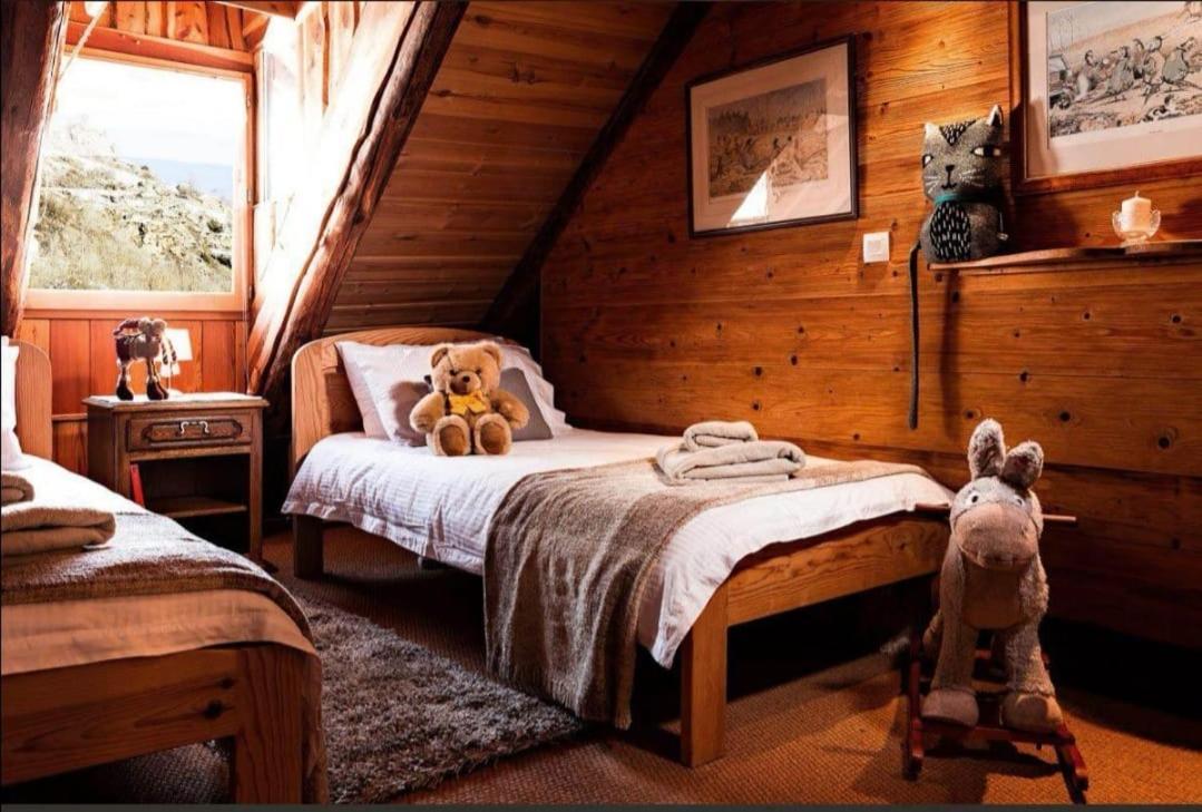 Chez Bear Bed & Breakfast Briancon  Bagian luar foto